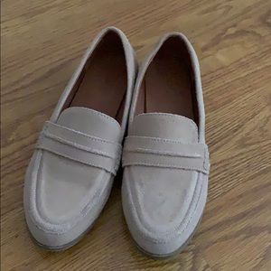 Universal Thread nude loafers